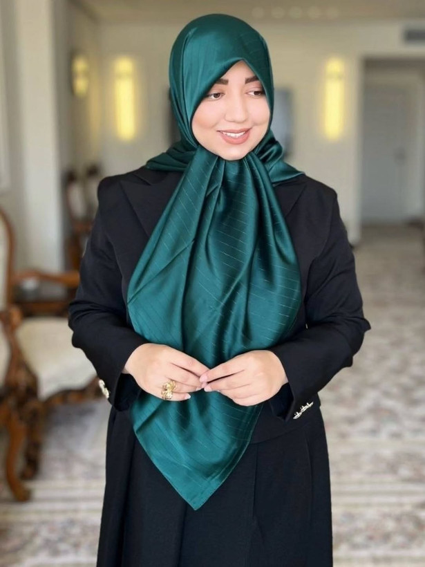 روسری ابریشم دیپلمات